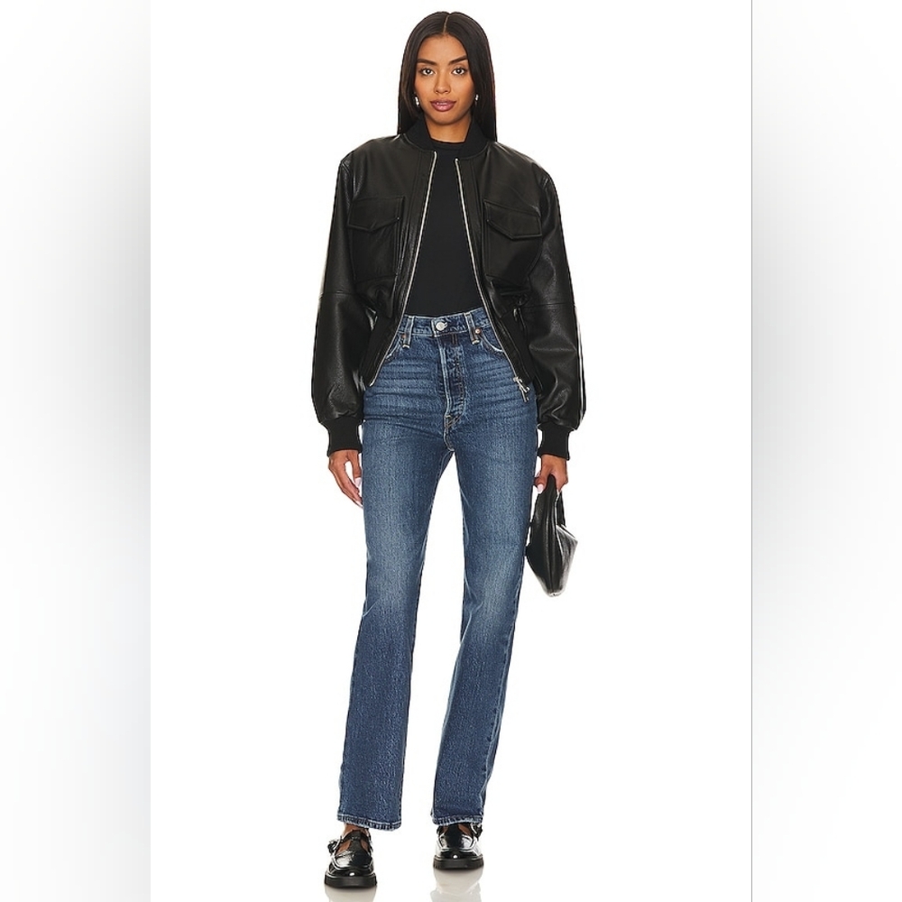 NWT! Ribcage Full Length Straight Leg Levi's Jeans- from Revolve (Valleyview)